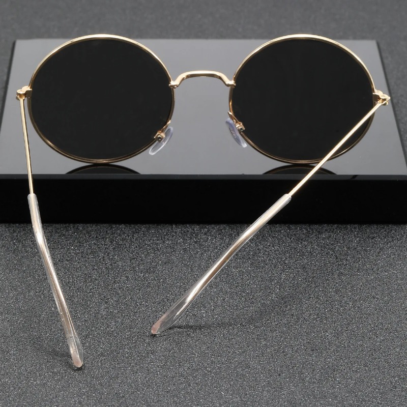 Retro Men Punk Style Sunglasse - Metal Photo Panel recension och pris